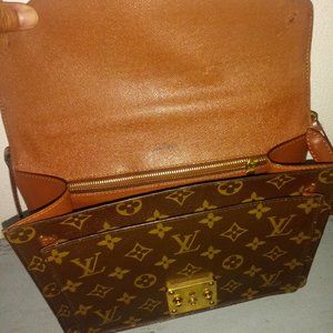 Loius Vutton vintage purse
